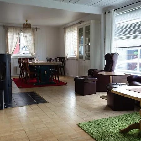 Osloveien 6 * Ророс